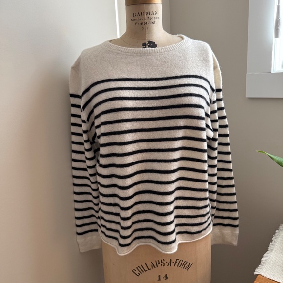 Reformation Boyfriend Cashmere Sweater - Picture 3 of 12